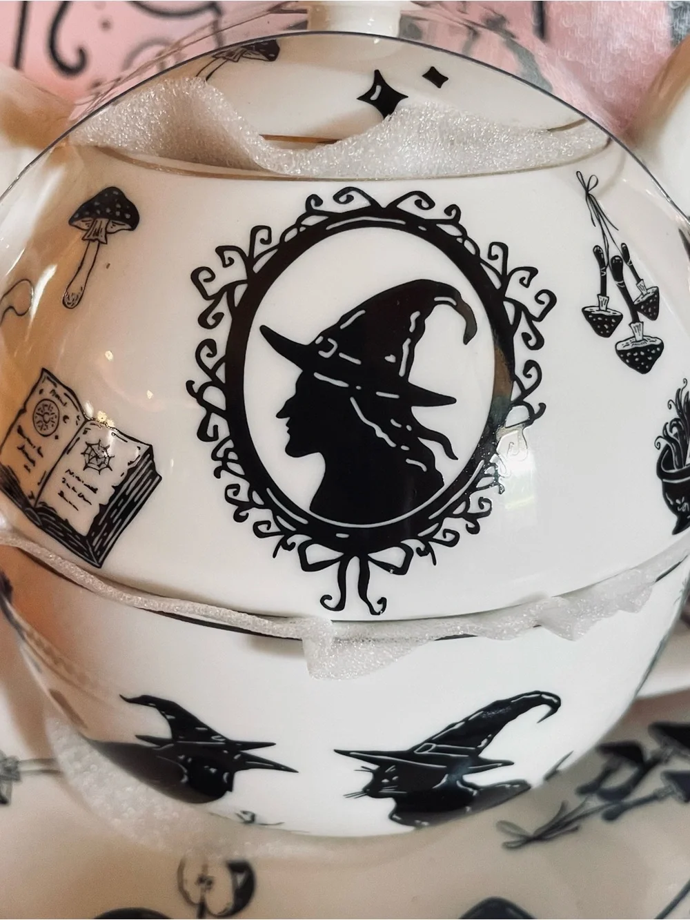 GRACE TEAWARE NWT Porcelain Witch Silhouette Tea For One Teapot Stacking Set
